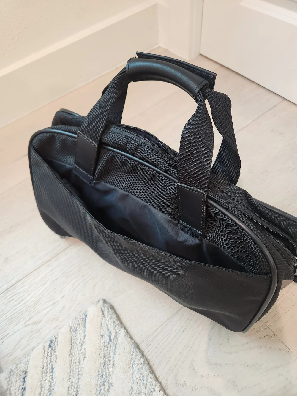 Hartmann Luxury Black Men's Travel Briefcase Bag Crossbody NWOT